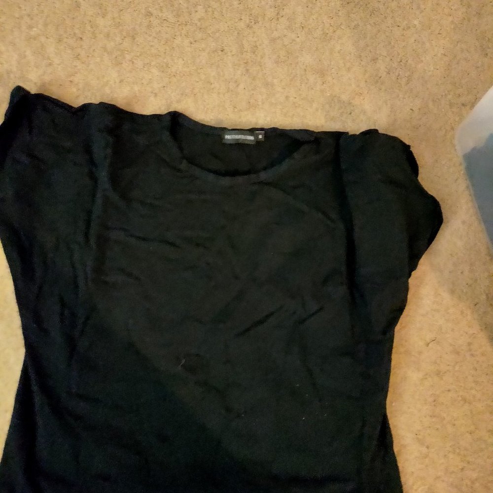 SET of a black and white tshirt